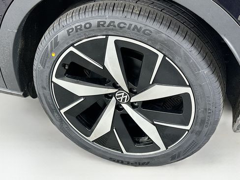 Used 2023 Volkswagen ID.4 Pro S RWD image 11