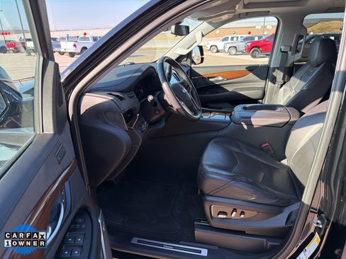 Used 2020 Cadillac Escalade Premium Luxury w/ LPO, Radiant Package image 8