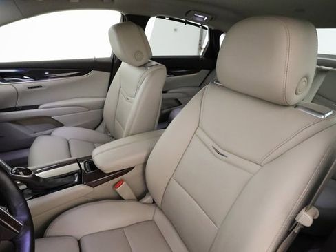 Used 2014 Cadillac XTS Premium image 11