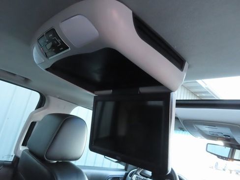 Used 2020 GMC Yukon XL SLT image 26