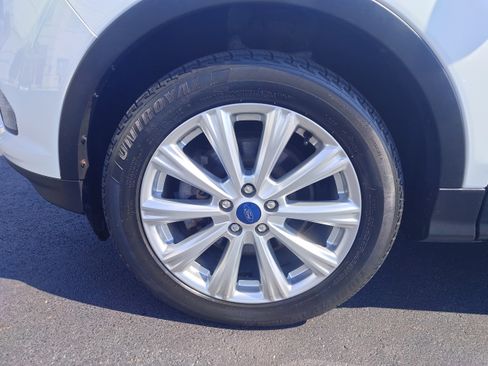 Used 2019 Ford Escape SEL image 6