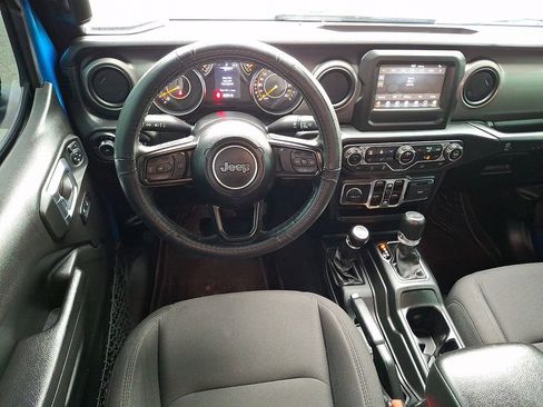 Used 2022 Jeep Wrangler Unlimited Sport AWD/4WD image 2