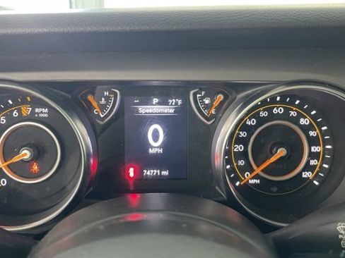 Used 2022 Jeep Wrangler Sport image 38