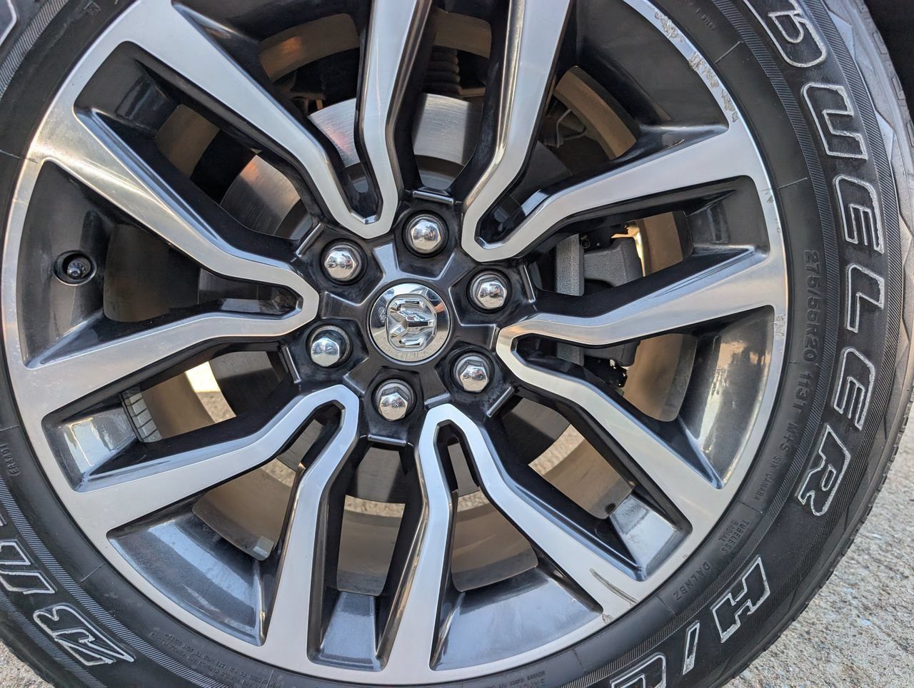 Used 2025 RAM 1500 Limited AWD/4WD image 6