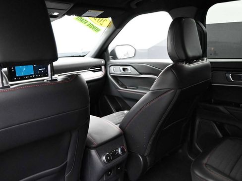 Used 2025 Ford Explorer ST-Line AWD/4WD image 70