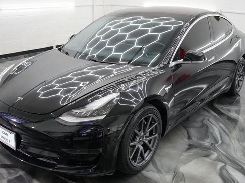 Used 2018 Tesla Model 3 Long Range AWD/4WD image 2