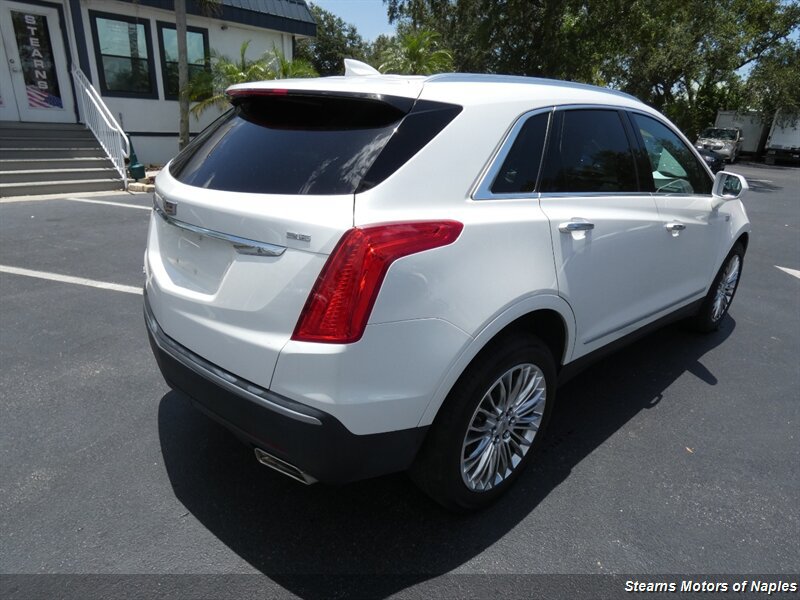 Used 2017 Cadillac XT5 Luxury AWD/4WD image 11