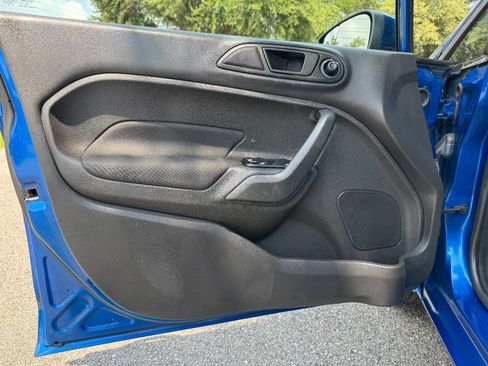 Used 2018 Ford Fiesta SE FWD image 37