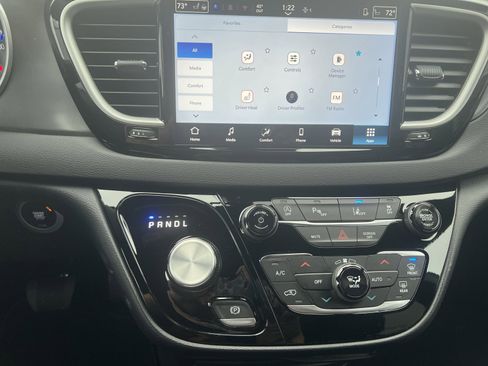 New 2026 Chrysler Voyager LX FWD image 18