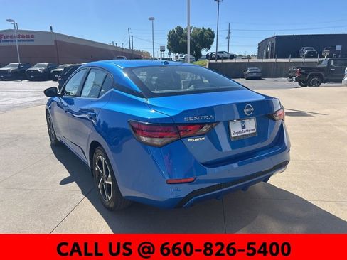 Used 2025 Nissan Sentra SV FWD image 10