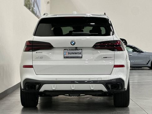 Used 2026 BMW X5 xDrive40i w/ M Sport Package AWD/4WD image 5