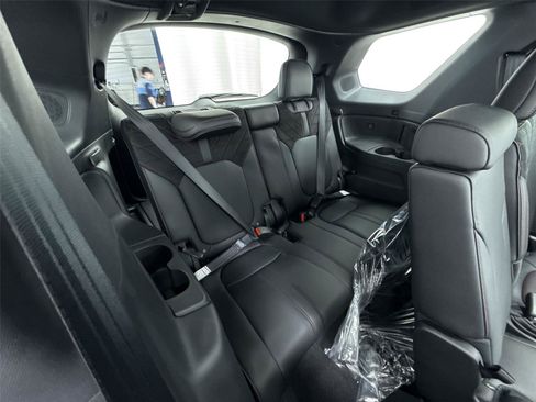 New 2026 Honda Pilot Black Edition image 33