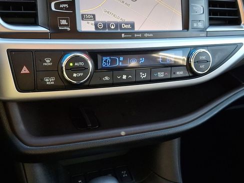 Used 2019 Toyota Highlander Limited Platinum image 19