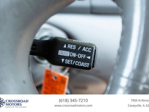 Used 2002 Toyota Camry XLE w/ Pkg 8 FWD image 10