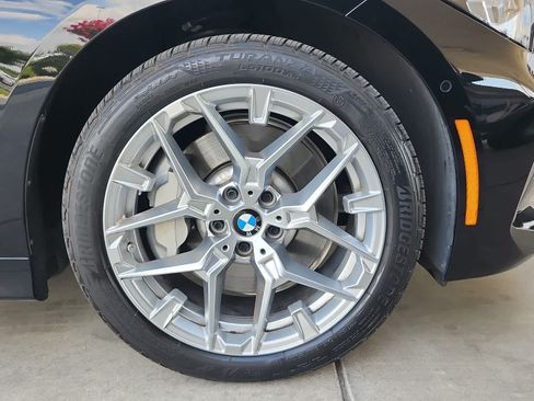 Used 2025 BMW 330i Sedan w/ Convenience Package RWD image 8