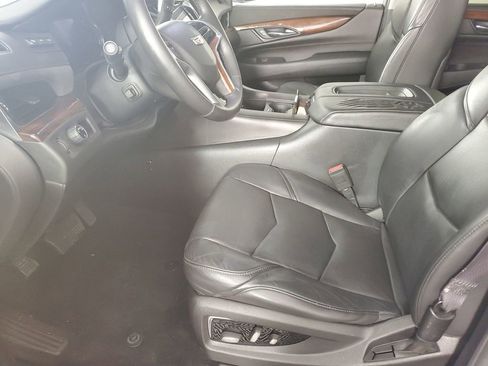 Used 2016 Cadillac Escalade Luxury image 11