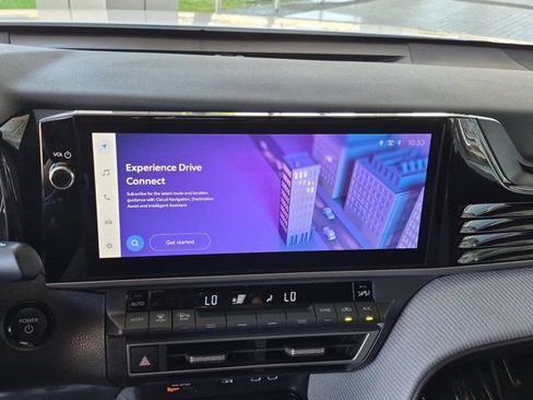 Certified 2025 Toyota Camry SE FWD image 21