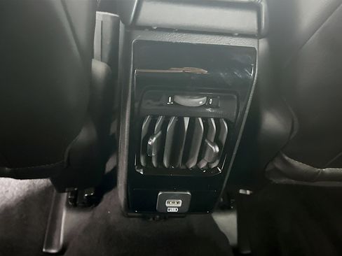 Used 2023 Jeep Compass Latitude AWD/4WD image 26