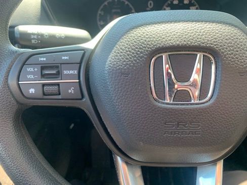 Used 2023 Honda CR-V LX image 5