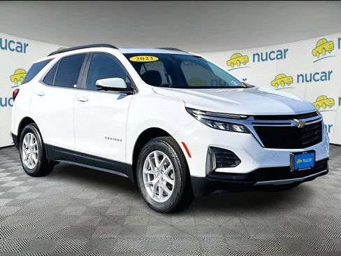 Used 2023 Chevrolet Equinox LT image 1