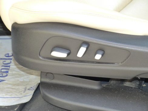 Used 2019 Cadillac XT5 Luxury image 27