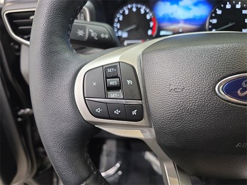 Used 2023 Ford Explorer XLT w/ Equipment Group 202A image 17