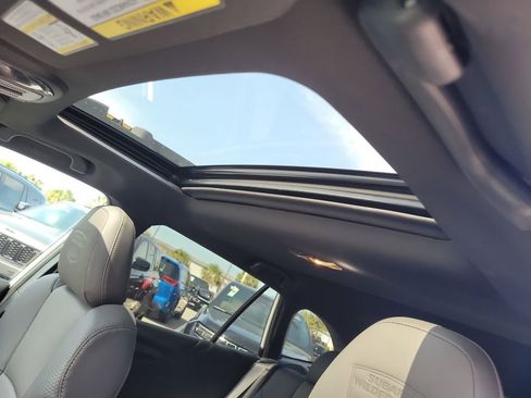 Used 2022 Subaru Outback Wilderness image 20