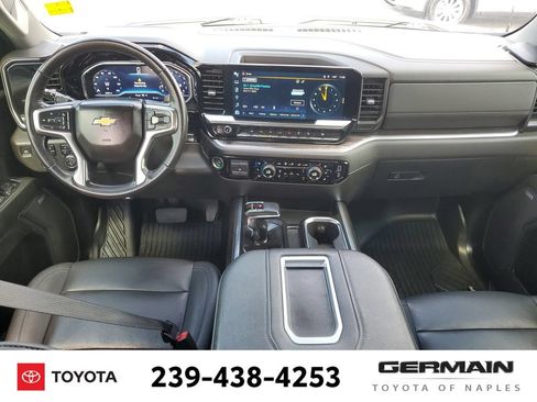 Used 2022 Chevrolet Silverado 1500 LTZ AWD/4WD image 19