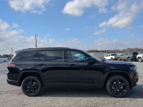 New 2025 Jeep Grand Cherokee L Limited w/ Black Appearance Package RWD image 2