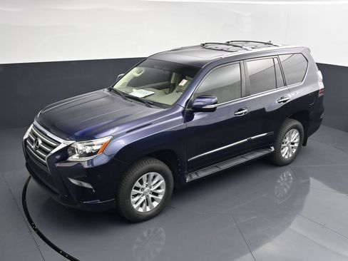 Used 2017 Lexus GX 460 AWD/4WD image 12