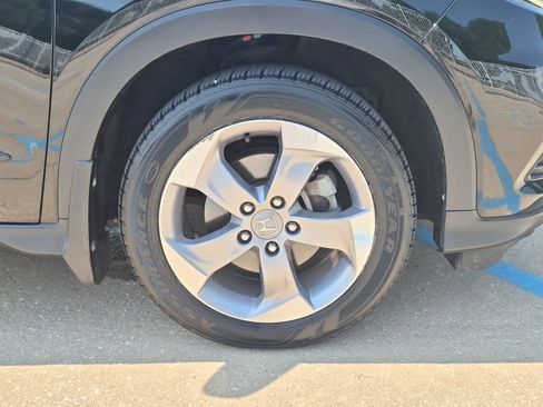 Used 2019 Honda HR-V LX image 31
