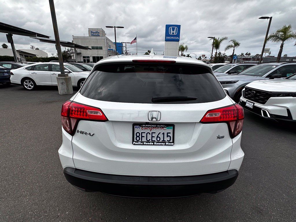 Used 2017 Honda HR-V LX image 7