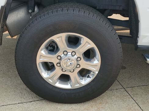 Used 2026 RAM 2500 Big Horn AWD/4WD image 5