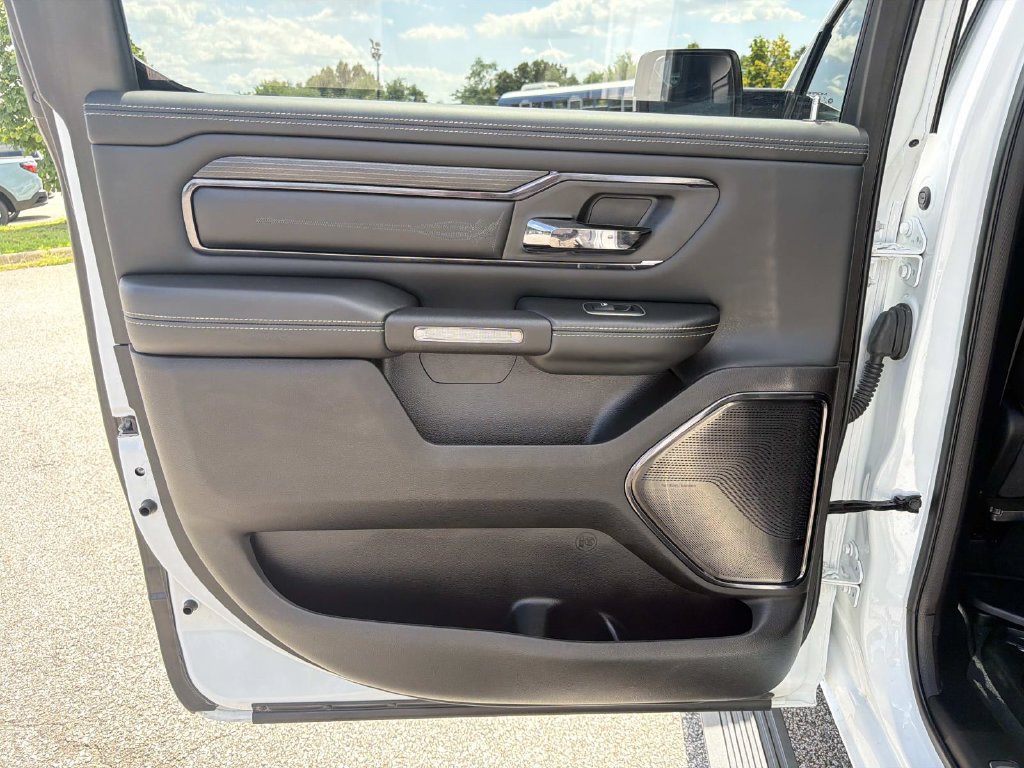 Used 2023 RAM 1500 Limited AWD/4WD image 23