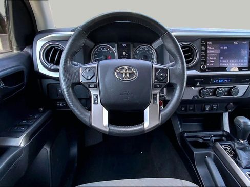 Used 2022 Toyota Tacoma SR5 w/ Technology Package RWD image 6