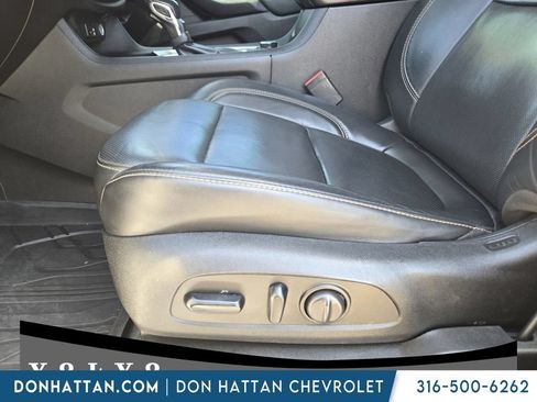 Used 2021 Chevrolet Traverse Premier w/ Redline Edition FWD image 5