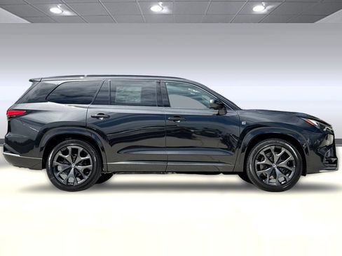 New 2026 Lexus TX 500h AWD image 7