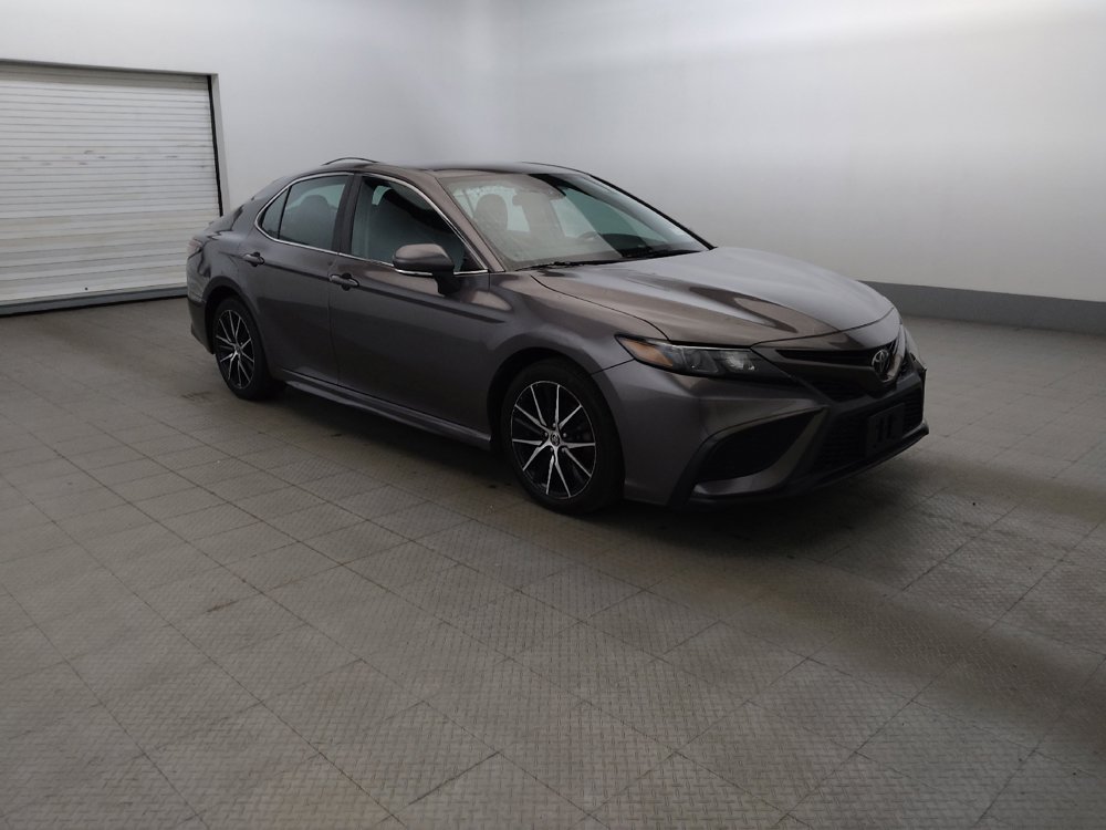Used 2022 Toyota Camry SE FWD image 11