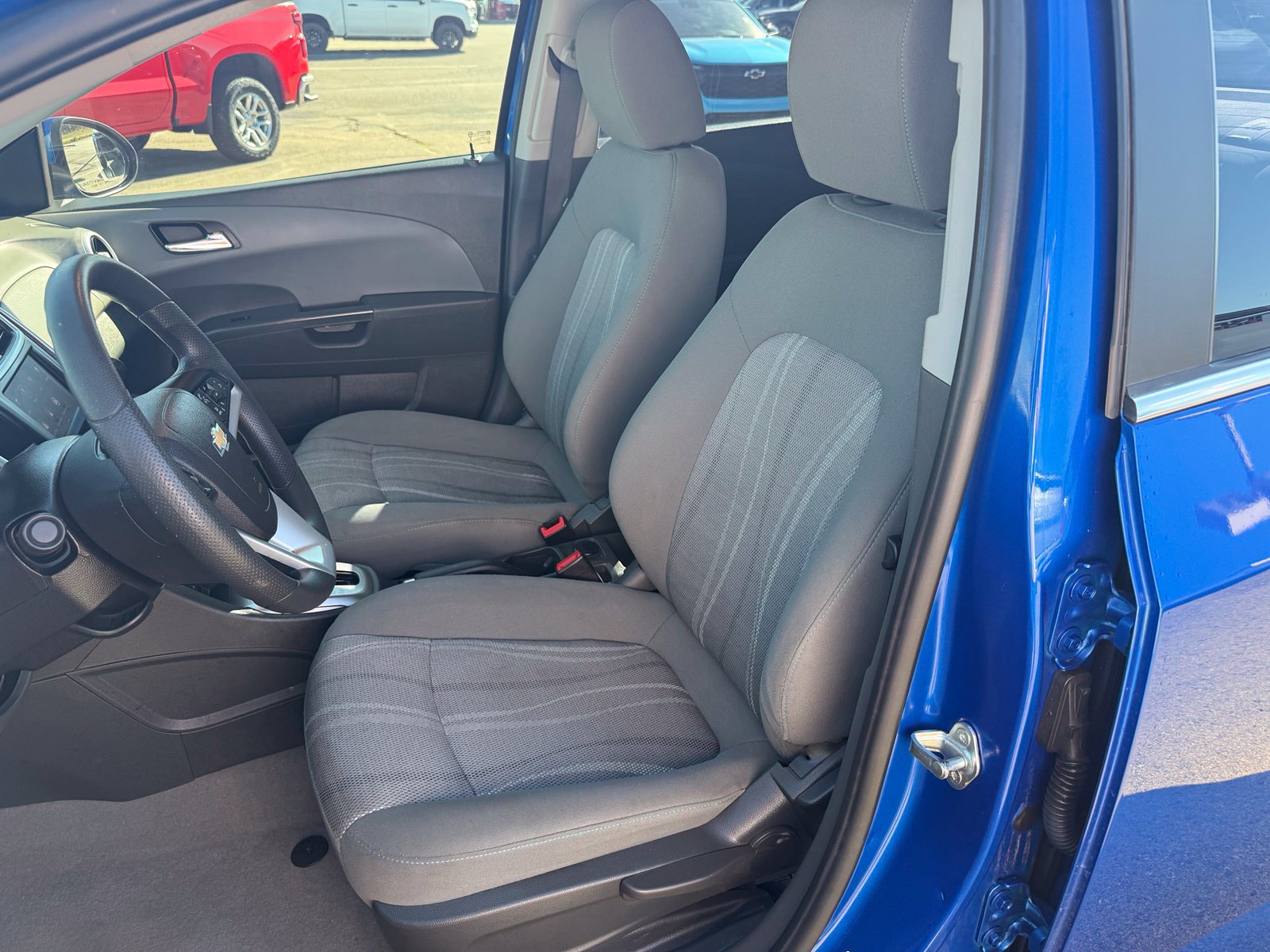 Certified 2020 Chevrolet Sonic LT FWD image 27