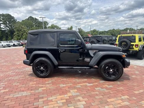 Used 2020 Jeep Wrangler Sport AWD/4WD image 37