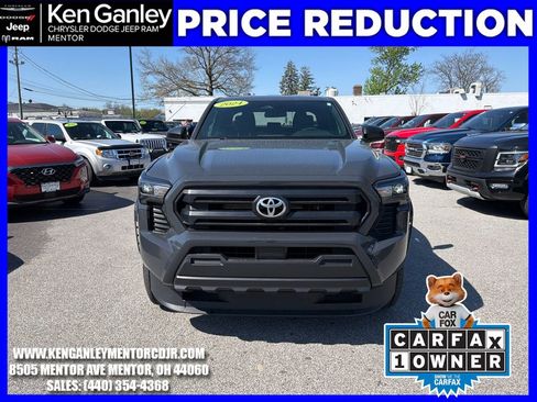 Used 2024 Toyota Tacoma SR AWD/4WD image 2