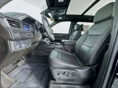 Used 2021 GMC Yukon XL Denali w/ Denali Ultimate Package image 15