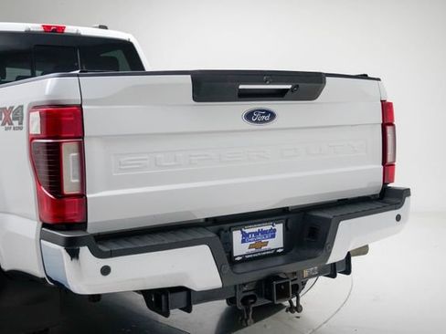 Used 2021 Ford F350 Lariat w/ Lariat Ultimate Package AWD/4WD image 4
