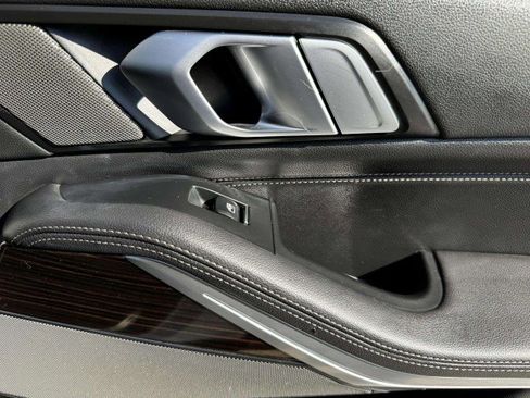 Used 2020 BMW X5 xDrive50i w/ Premium Package image 48