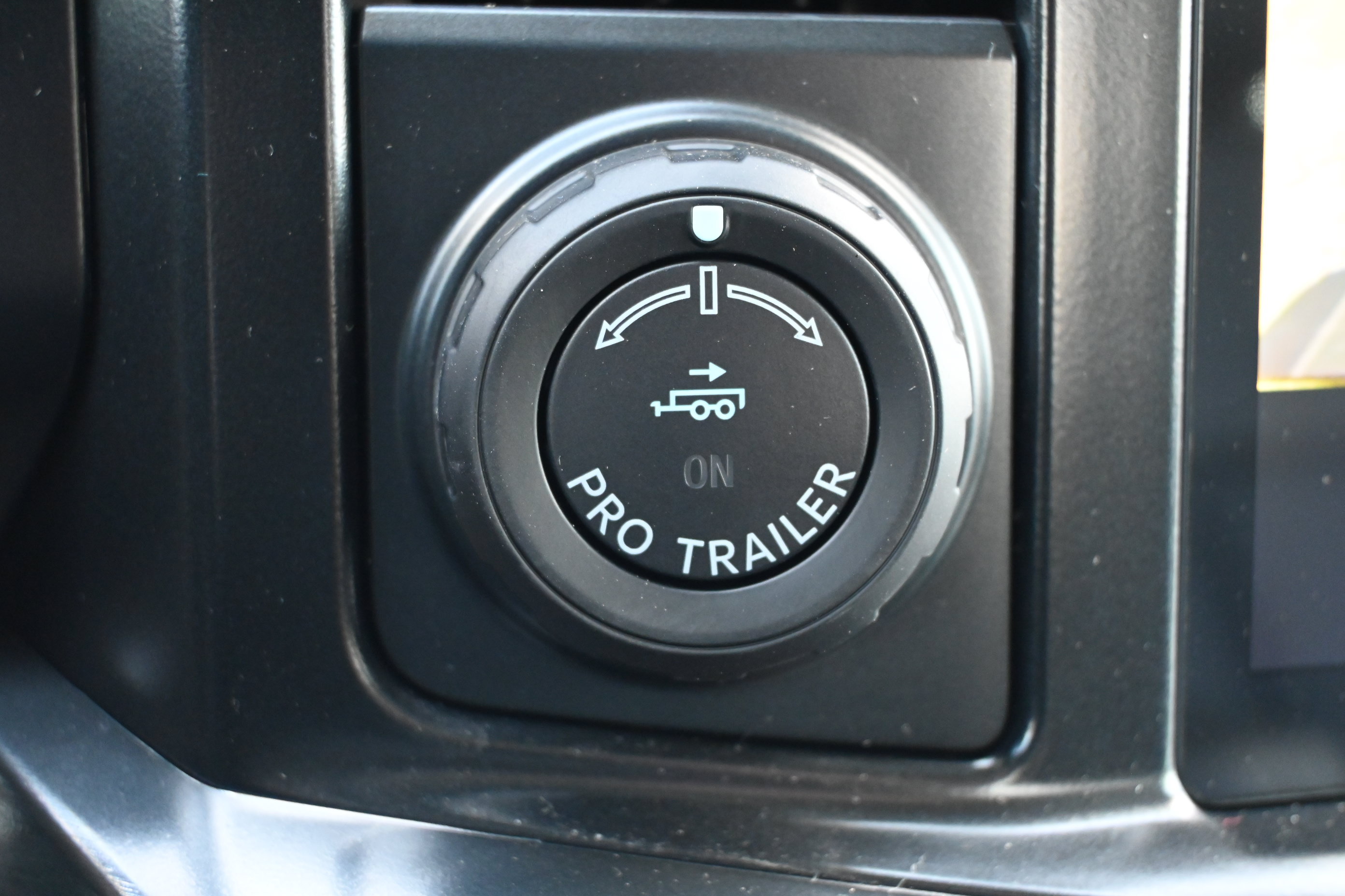 New 2026 Ford F350 Lariat w/ Lariat Ultimate Package AWD/4WD image 24