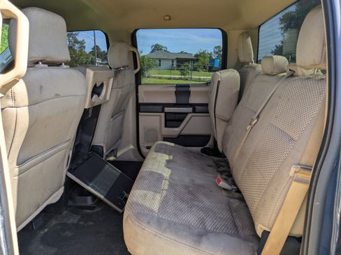 Used 2016 Ford F150 XLT w/ Equipment Group 301A Mid image 13