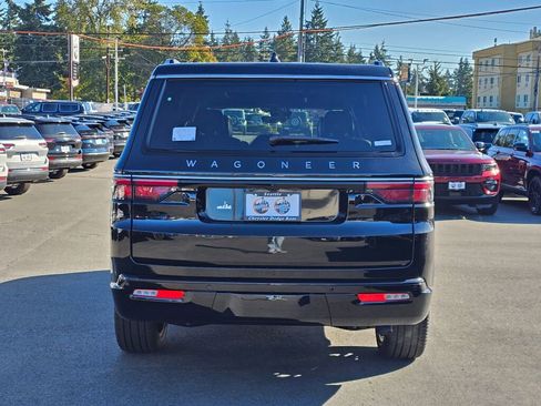 New 2025 Jeep Wagoneer Series II image 7