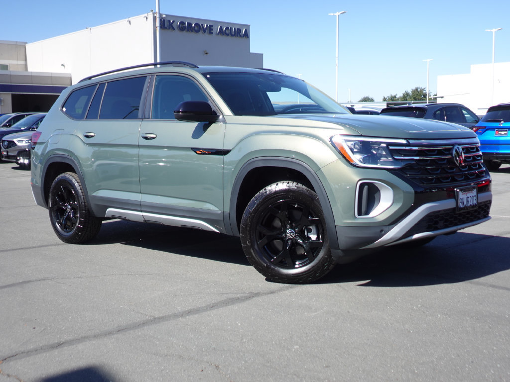 Used 2026 Volkswagen Atlas Peak Edition AWD/4WD image 5