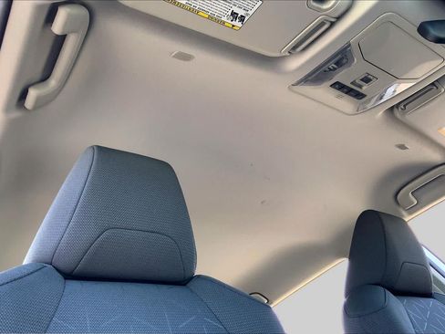 Used 2025 Toyota RAV4 XLE FWD image 14