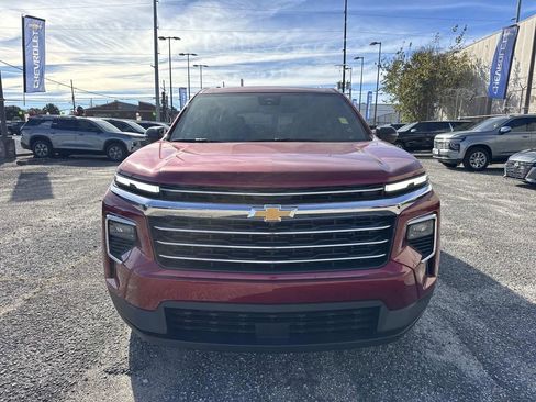 New 2026 Chevrolet Traverse LT image 2